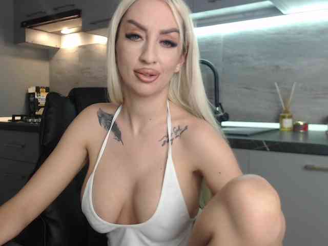 Mistresszora01 webcam