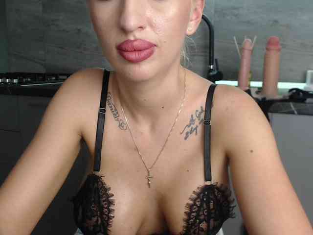 Mistresszora01 webcam