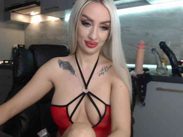 Mistresszora01 webcam