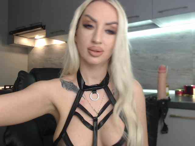 Mistresszora01 webcam