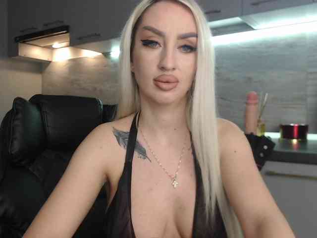 Mistresszora01 webcam