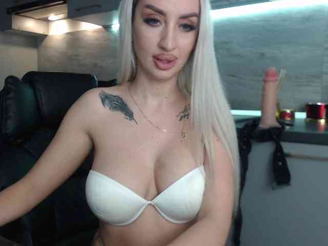 Mistresszora01 webcam