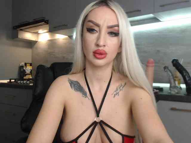 Mistresszora01 webcam