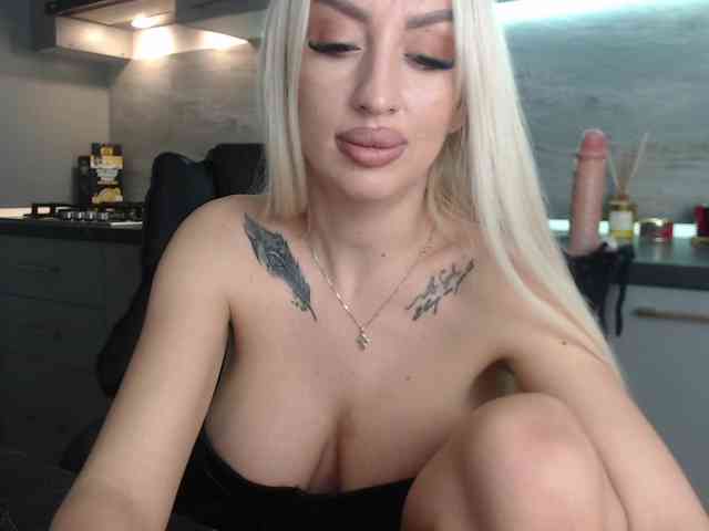 Mistresszora01 webcam