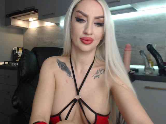 Mistresszora01 webcam