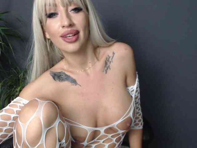 Mistresszora01 webcam