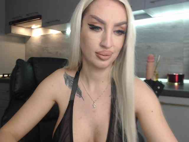 Mistresszora01 webcam