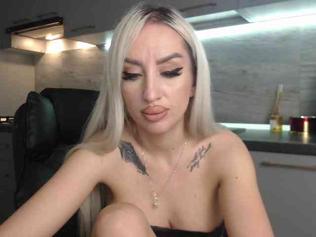 Mistresszora01 webcam