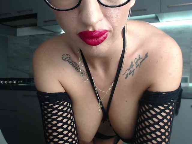 Mistresszora01 webcam