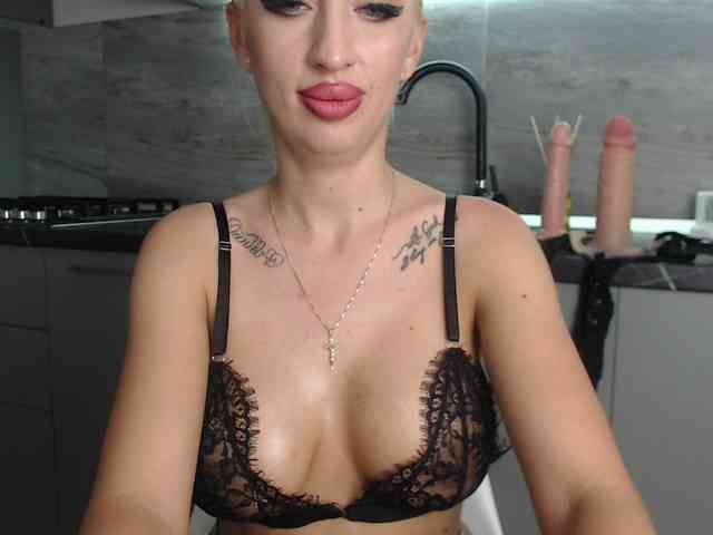 Mistresszora01 webcam