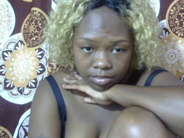 May-sexy's BongaCams show and profile