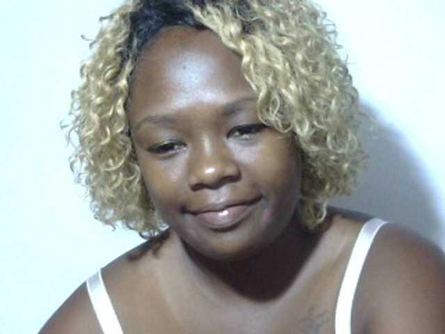 May-sexy's BongaCams show and profile