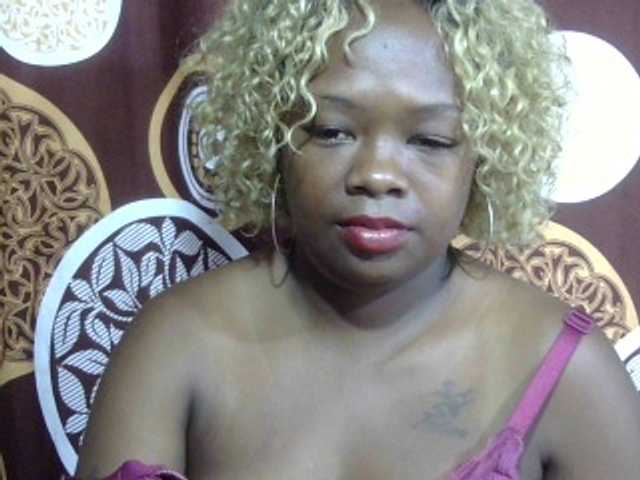 May-sexy's BongaCams show and profile