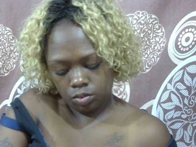 May-sexy's BongaCams show and profile