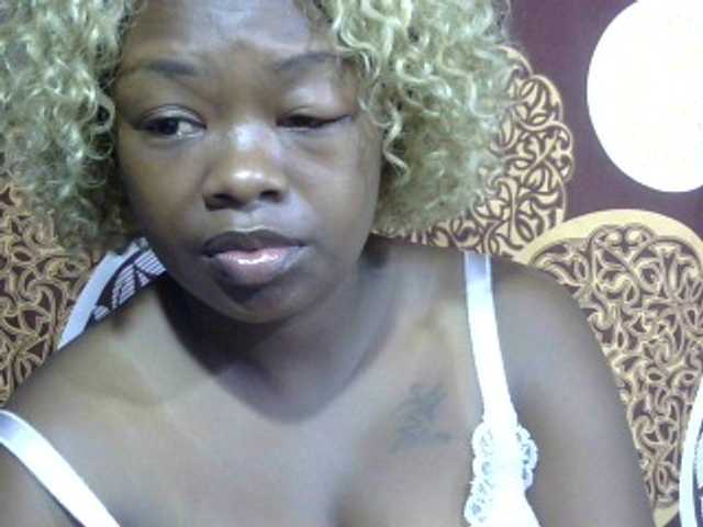 May-sexy's BongaCams show and profile