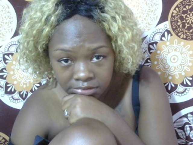 May-sexy's BongaCams show and profile