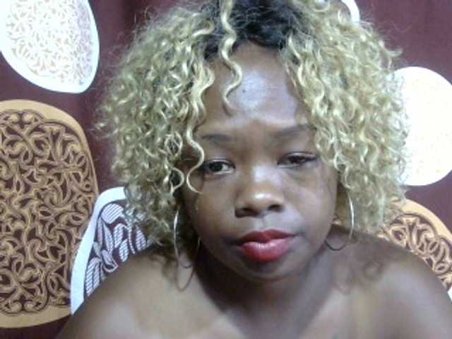 May-sexy's BongaCams show and profile