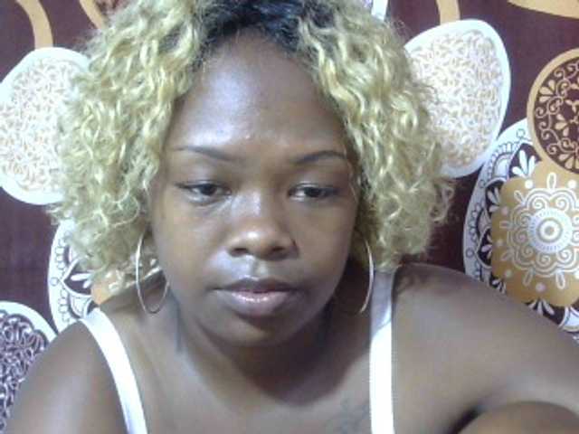 May-sexy's BongaCams show and profile