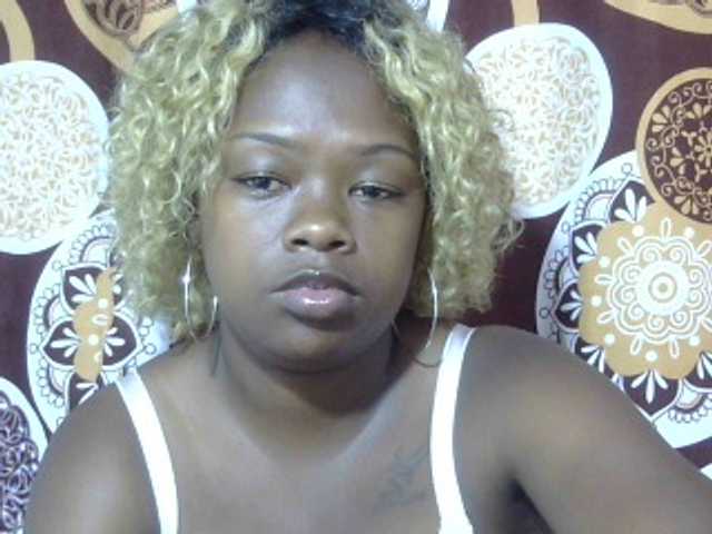 May-sexy's BongaCams show and profile