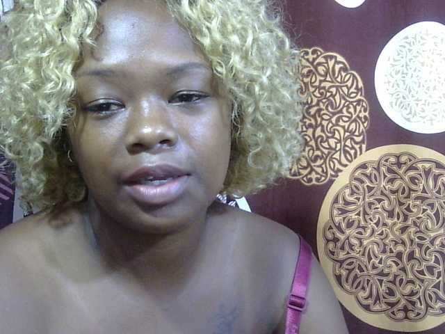 May-sexy's BongaCams show and profile