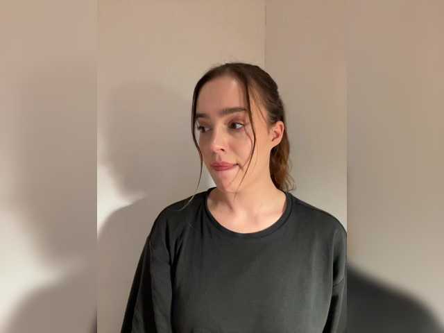 Kendrali's BongaCams show and profile