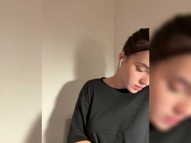 Kendrali's BongaCams show and profile