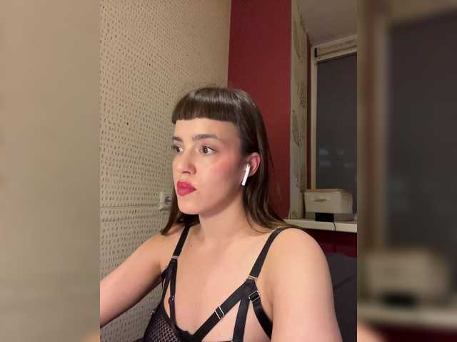 Kendrali's BongaCams show and profile