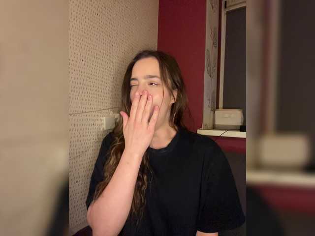 Kendrali's BongaCams show and profile