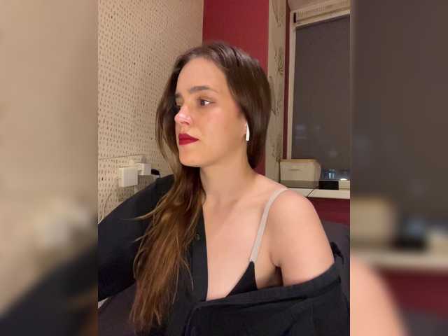 Kendrali's BongaCams show and profile