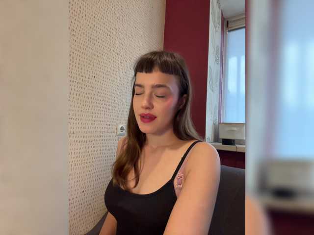 Kendrali's BongaCams show and profile