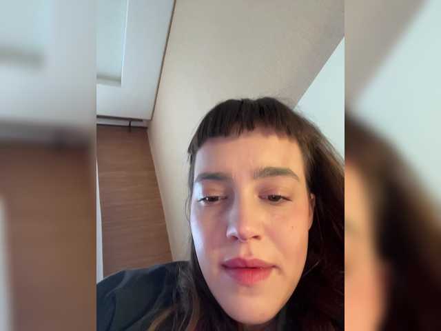 Kendrali's BongaCams show and profile