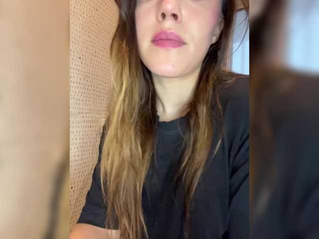 Kendrali's BongaCams show and profile