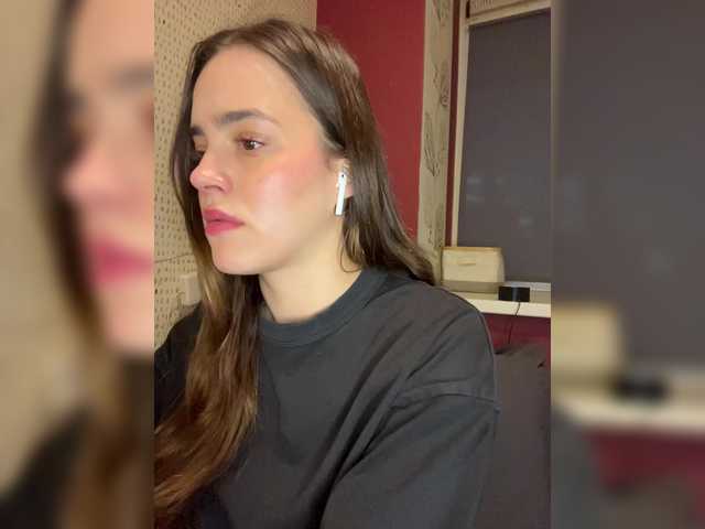 Kendrali's BongaCams show and profile