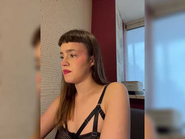 Kendrali's BongaCams show and profile