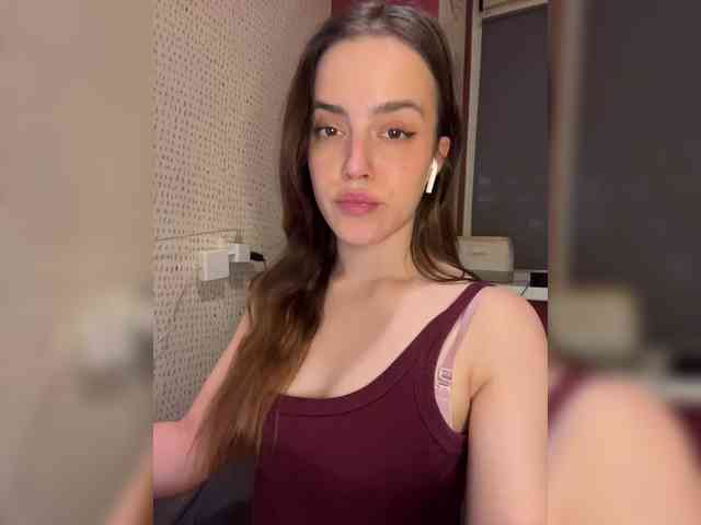 Kendrali Live Webcam on BongaCams