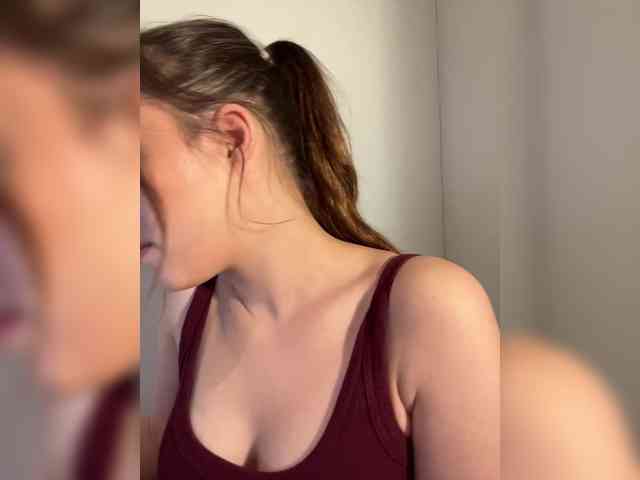 Kendrali Live Webcam on BongaCams