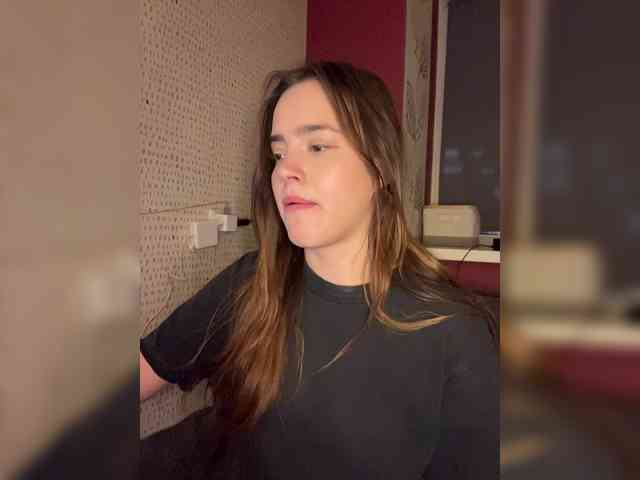 Kendrali Live Webcam on BongaCams