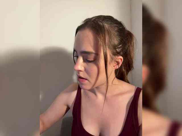 Kendrali Live Webcam on BongaCams