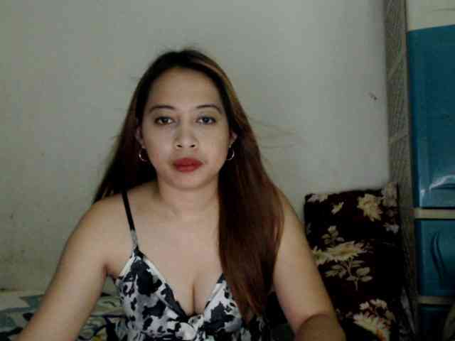 bigboobs4ux Live Webcam on BongaCams