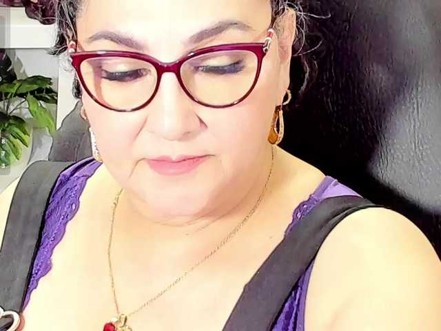 cataleya-mom's BongaCams show and profile