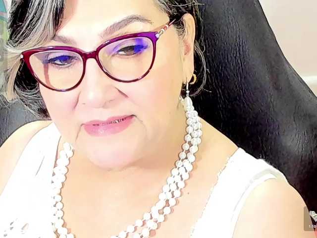 cataleya-mom's BongaCams show and profile
