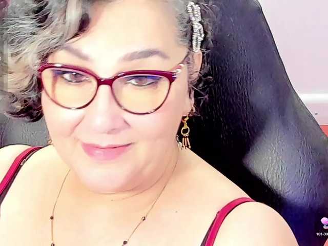 cataleya-mom's BongaCams show and profile