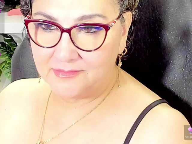 cataleya-mom's BongaCams show and profile