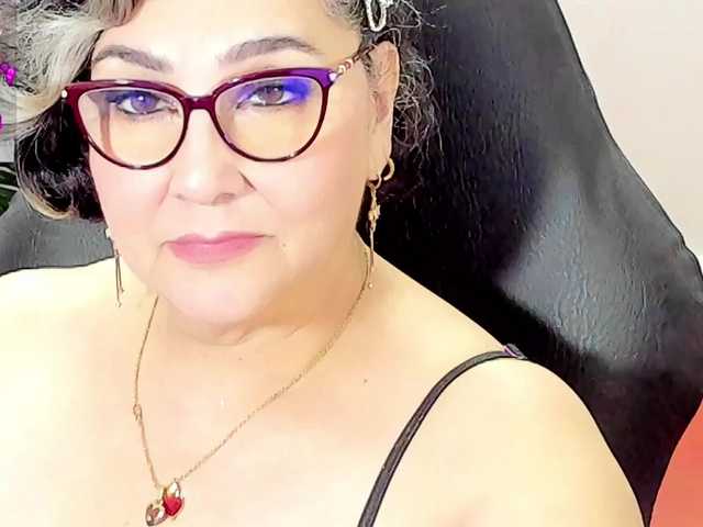 cataleya-mom's BongaCams show and profile