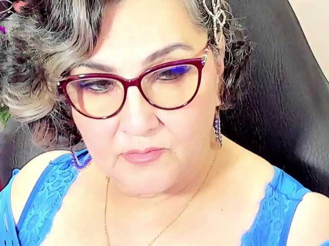 cataleya-mom's BongaCams show and profile