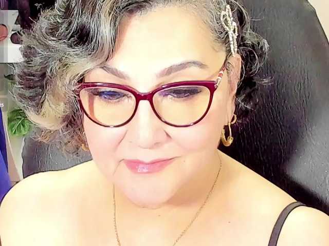 cataleya-mom from BongaCams