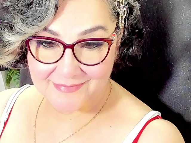 cataleya-mom's BongaCams show and profile