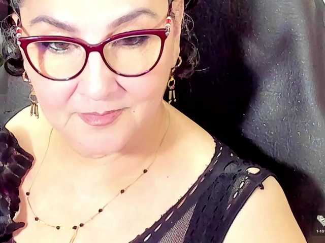 cataleya-mom's BongaCams show and profile