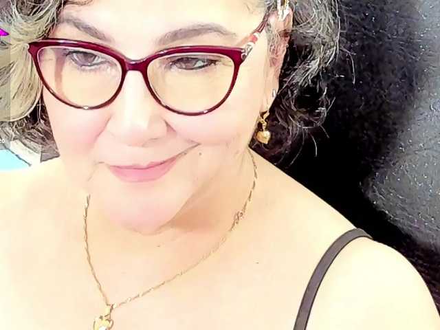 cataleya-mom's BongaCams show and profile