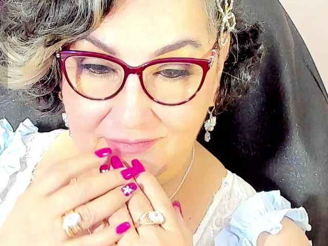 cataleya-mom's BongaCams show and profile